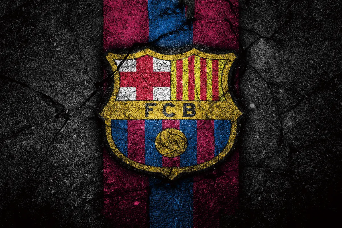 青春风暴下的巴萨：欧冠征途的荆棘与荣光